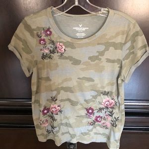 Small American Eagle camo embroidered tee